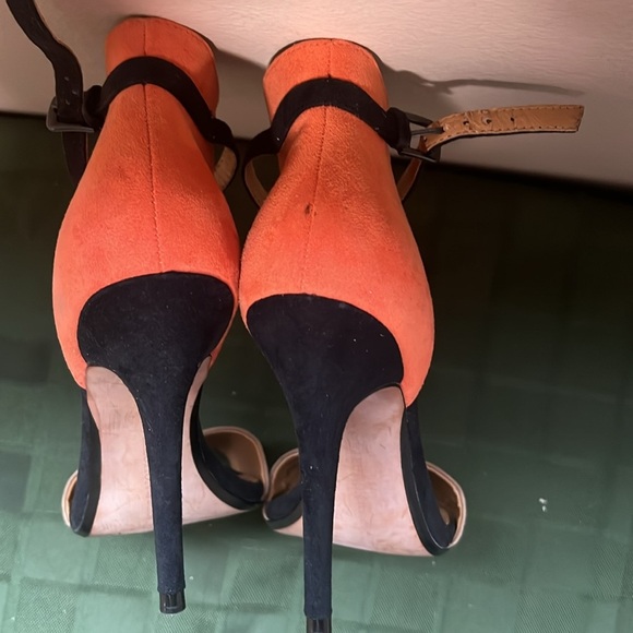 Zara size 38 color-block open toe/closed back heels - Picture 8 of 9